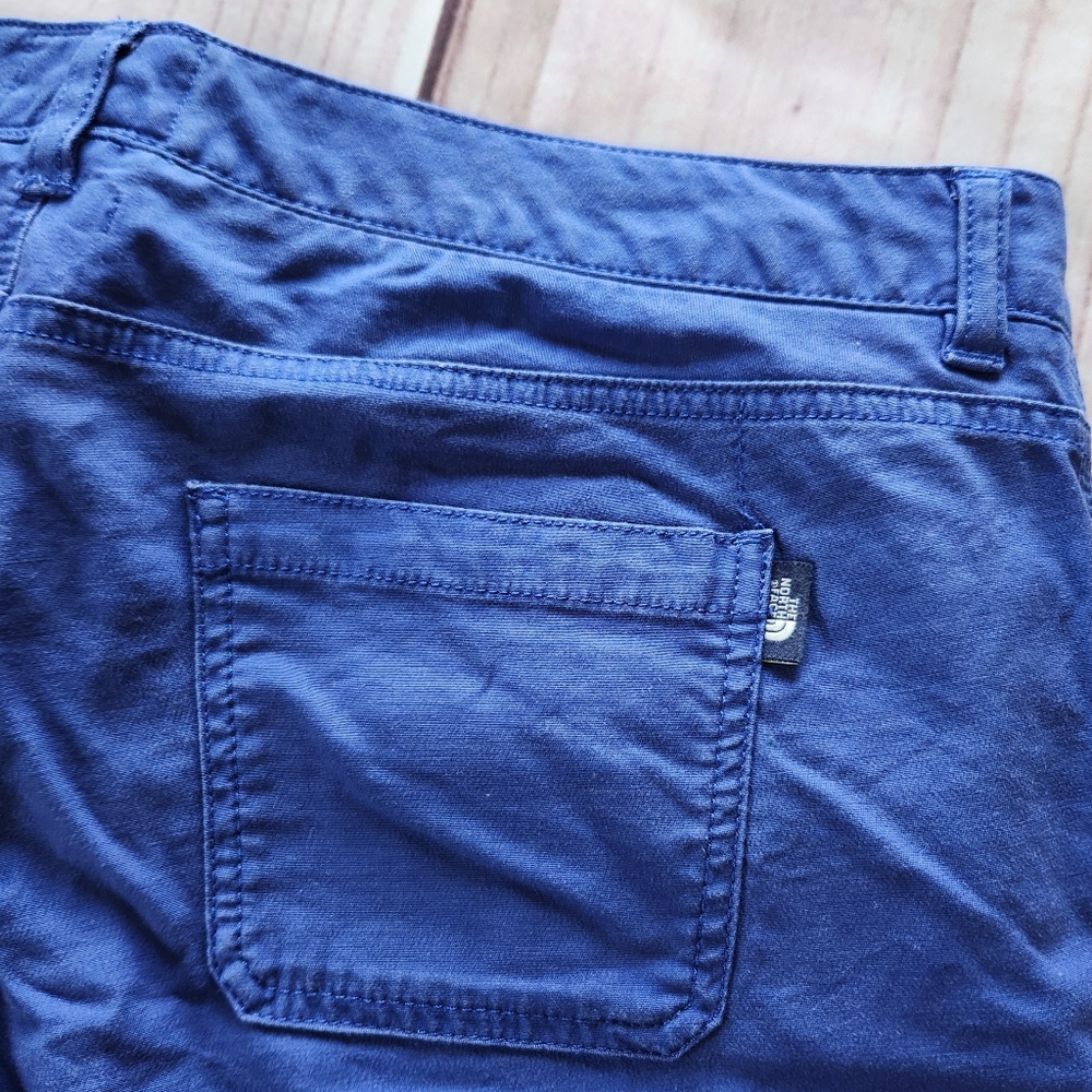 The North Face "Amanda" Cotton Cargo Hiking Shorts Marker Blue | Women's Size 12 - Picture 6 of 9